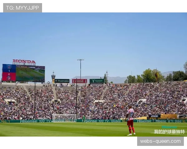 马德里竞技球员抗议点球判罚,VAR介入后维持原判 马德里竞技球员抗议点球判罚,VAR介入后维持原判